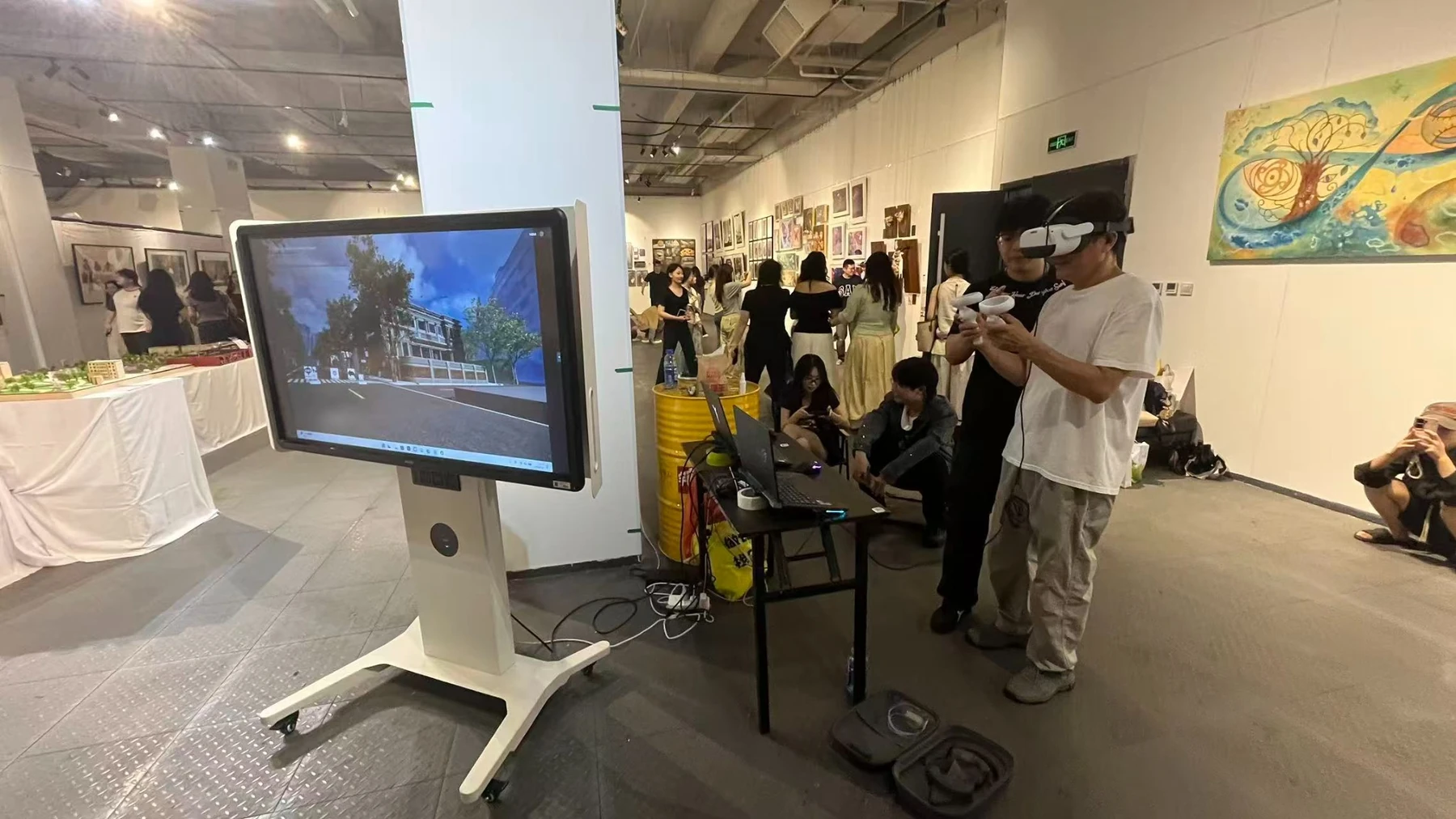 不同体验者